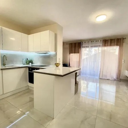 Lejlighed Modern Flat Center *